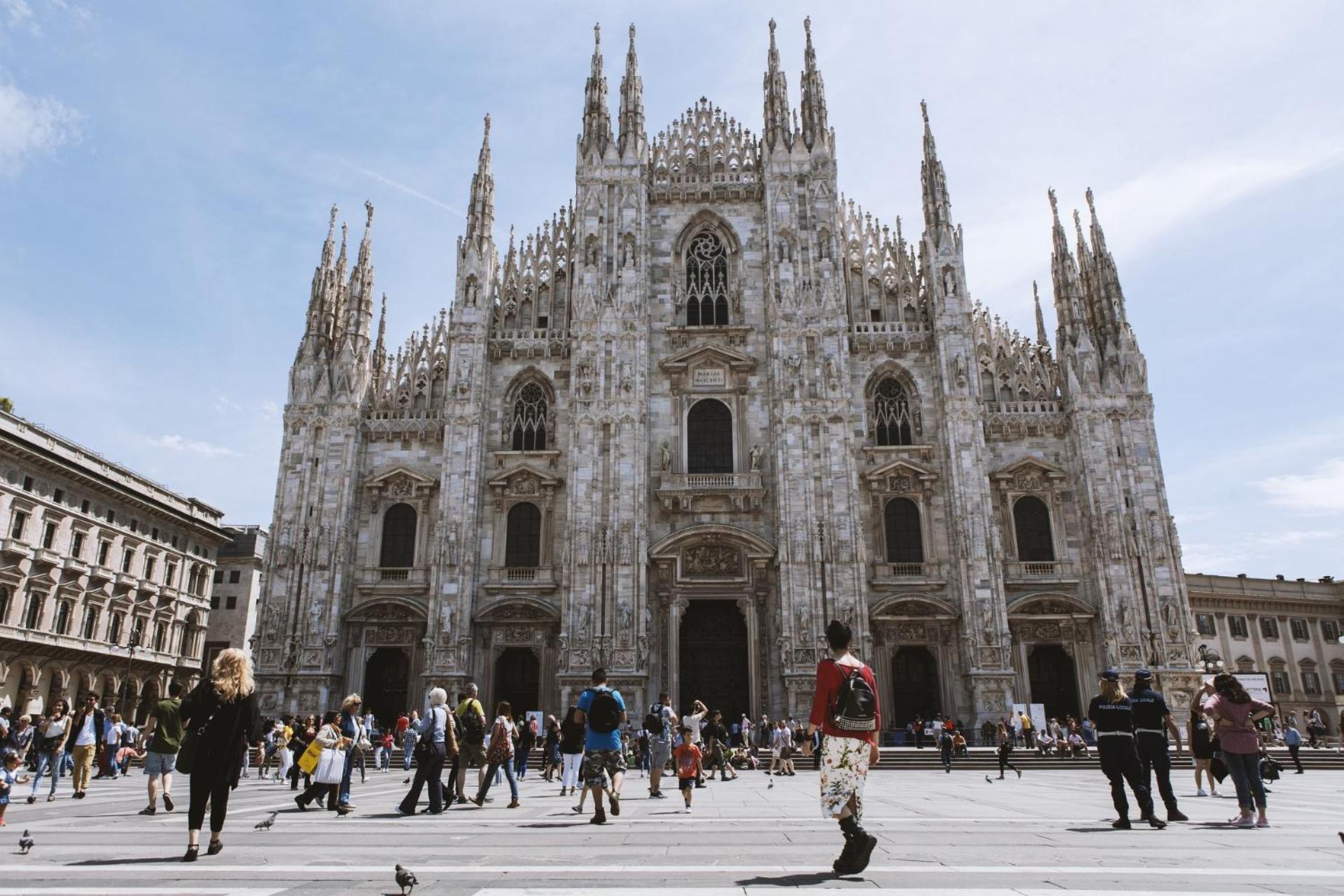 Hl Suite - Duomo, Galleria Unione 5 ميلان المظهر الخارجي الصورة
